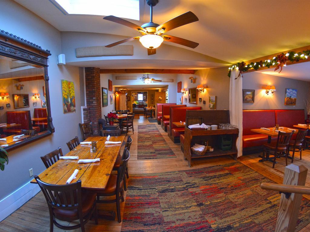Hyde Away Inn Waitsfield ภายนอก รูปภาพ