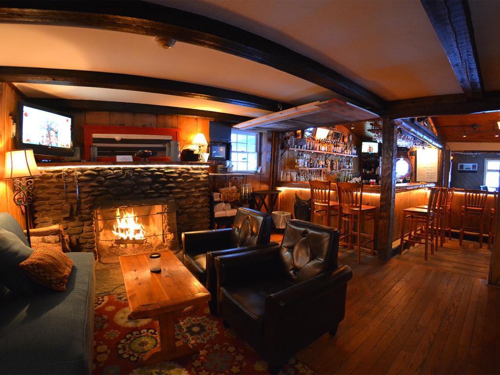 Hyde Away Inn Waitsfield ภายนอก รูปภาพ