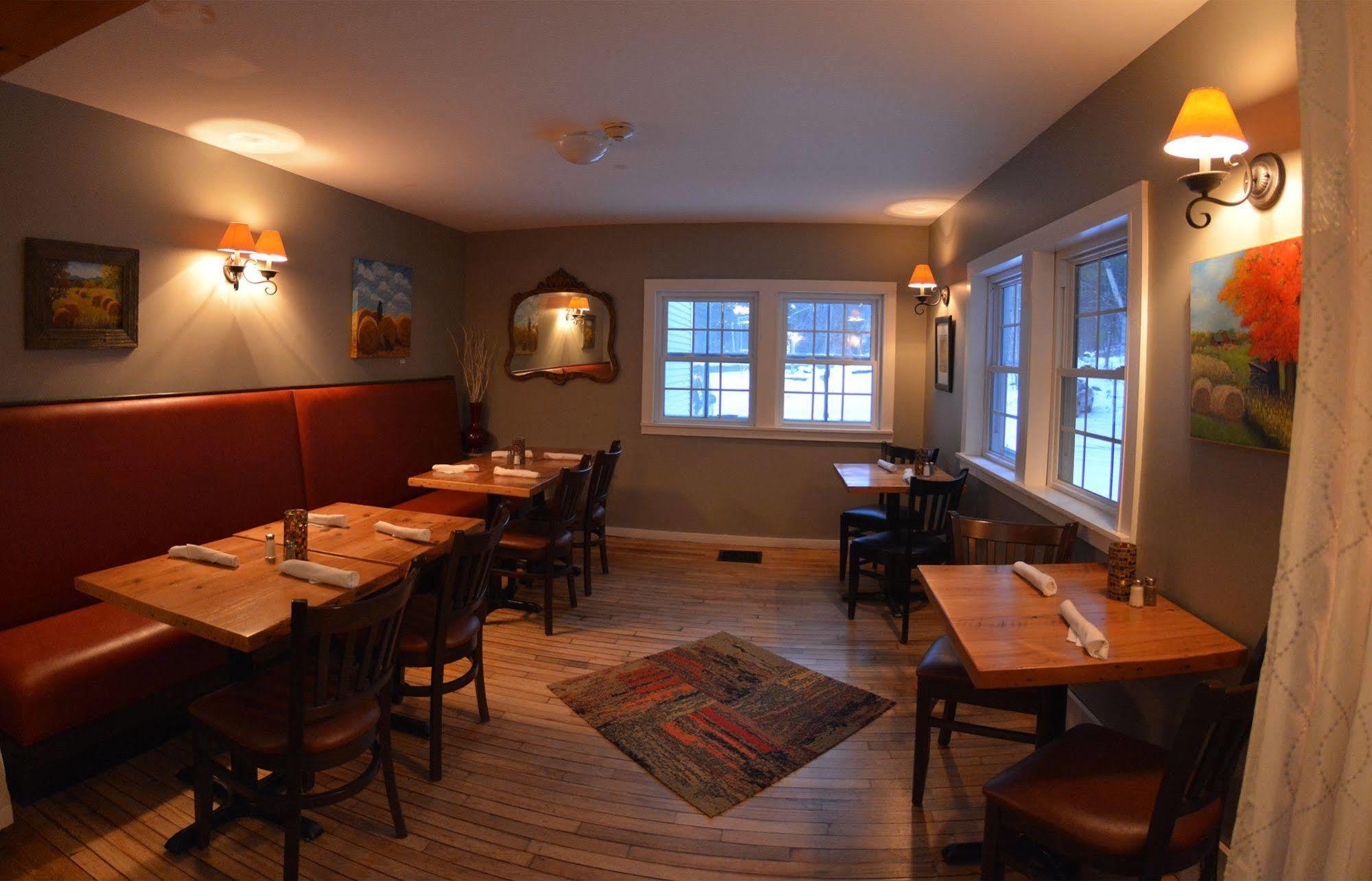 Hyde Away Inn Waitsfield ภายนอก รูปภาพ